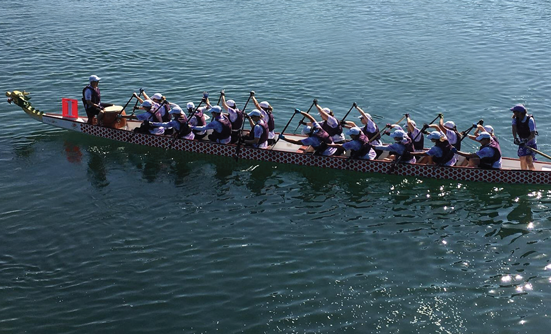 Dragon Boat Racing Keeps Lori Thriving After a Liver Cancer Diagnosis